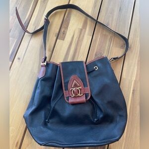Tuscans Made In Italy Elegant Black and Brown Leather Shoulder Bucket Bag‎